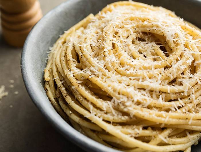 اسپاگتی کاسیو ای پپه